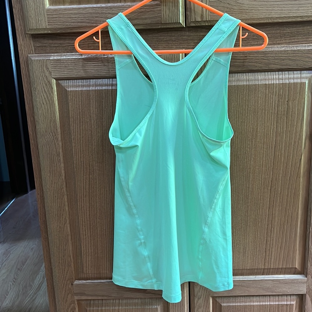 Nike Mint Racerback Workout Tanktop - Picture 2 of 4